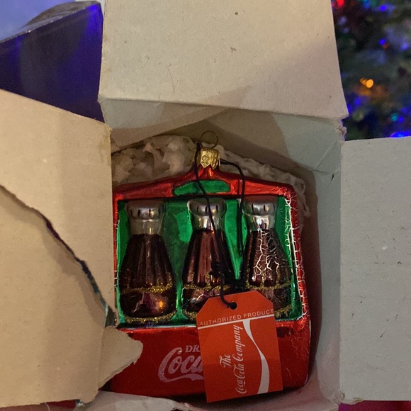 Coca-Cola Polonaise Christmas ornament collection, 1996 - Picture 9 of 12